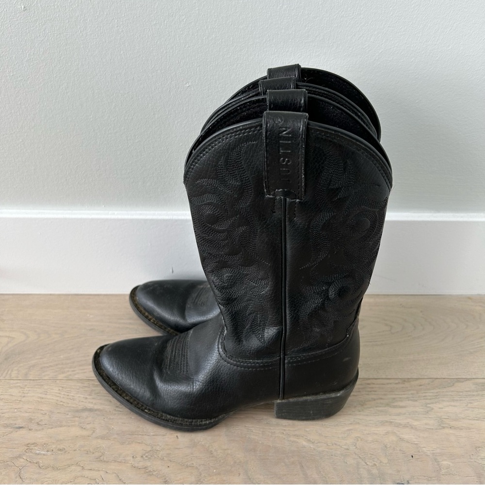 Justin Kid’s black cowboy boots size 1
